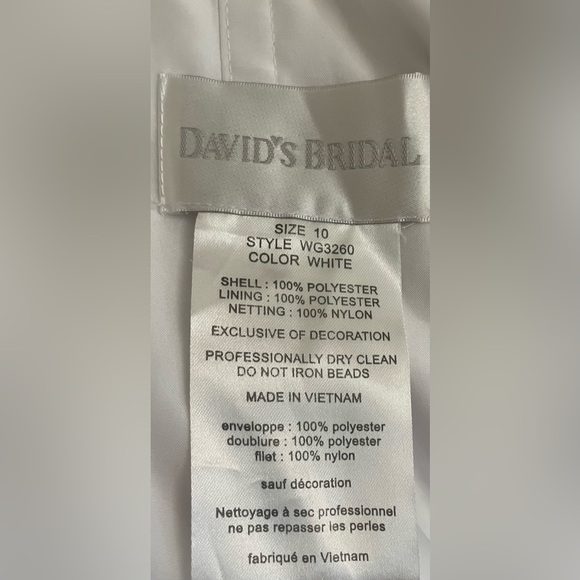 Wedding Gown size 10 - Picture 16 of 16